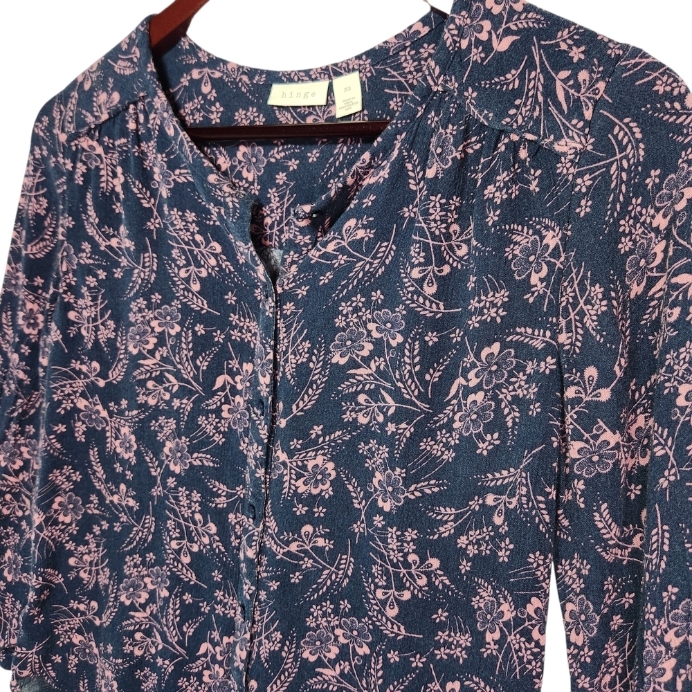 Hinge Navy Blue & Pink Floral Cottagecore Button-Front Blouse 3/4 Sleeve Size XS - Picture 2 of 10